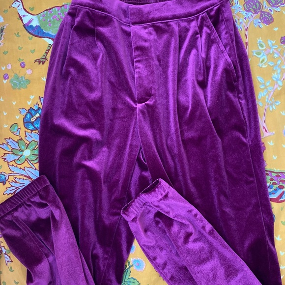 Gap Pink Fuschia Velvet Joggers - Picture 2 of 2